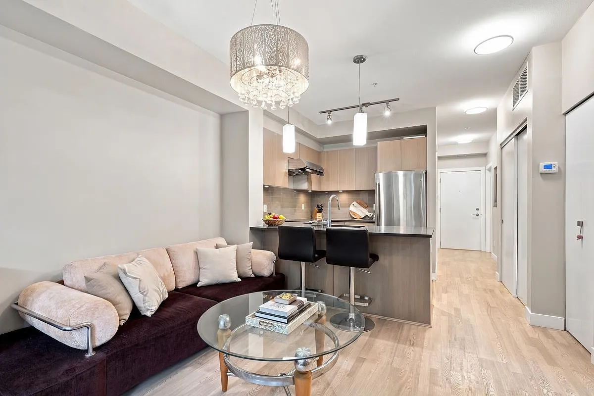 1 bed, 700 sqft, $2,300 — Photo 4