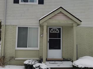 2144 Orchard Crst, Utica, MI 48317