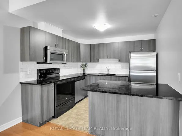 105 Fraser Fields Way #H, Ottawa, ON K2J 5V1