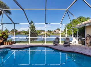 701 SW 94th Ter, Pembroke Pines, FL 33025