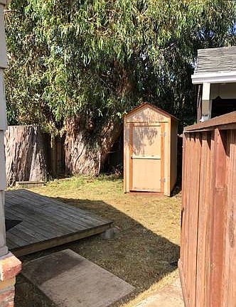 4th image of 688 Chiquita Ave