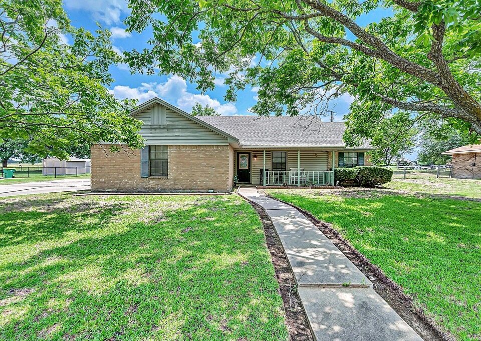 1st image of 1802 Inez Dr