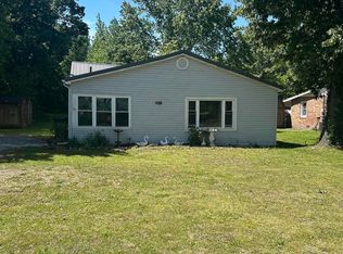 2211 Dixie Ave, Paducah, KY 42003