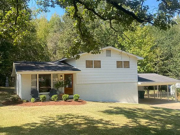 309 Oakdale Dr, Kosciusko, MS 39090