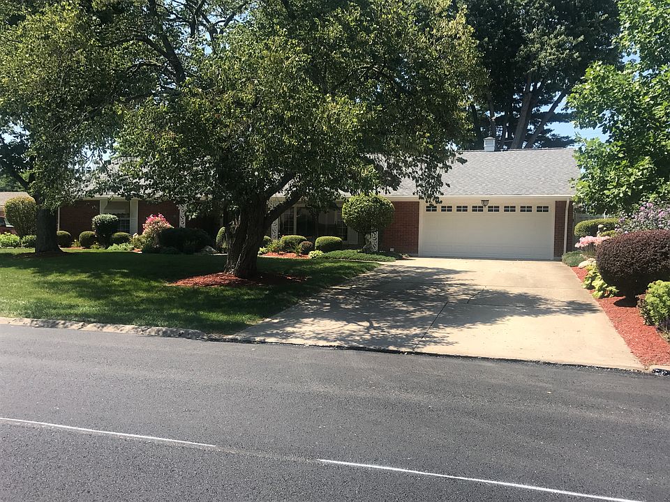 2nd image of 258 Hickory Dr