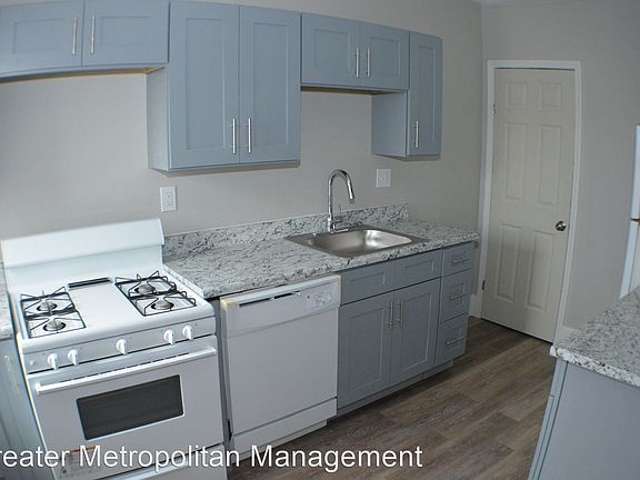 5th image of 4122 Chester Ave APT 13