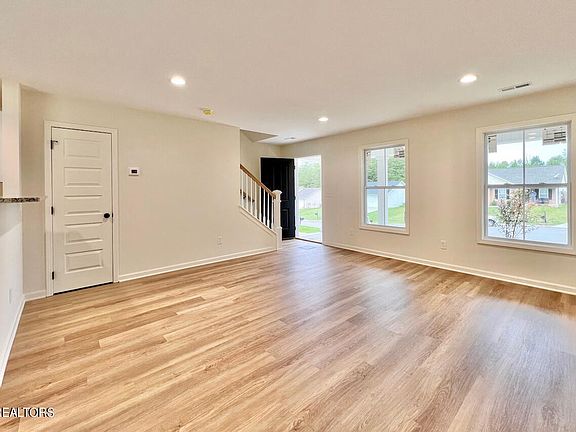 2nd image of 8830 Spindlewood Ln