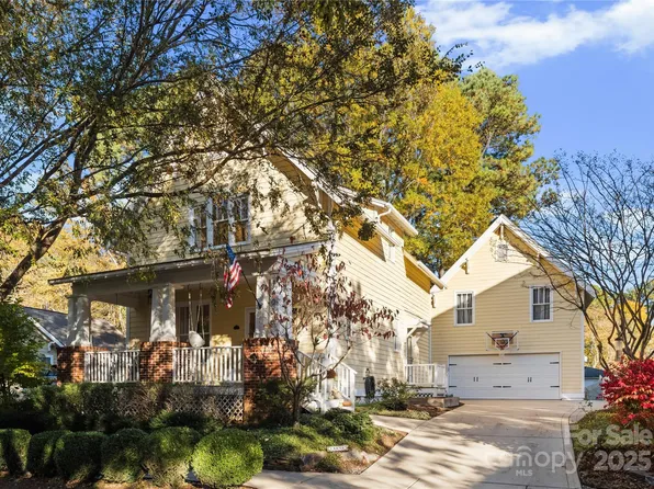 14030 Garden District Row, Huntersville, NC 28078