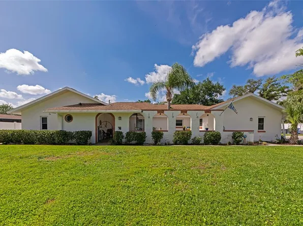 1403 Viola Dr, Brandon, FL 33511