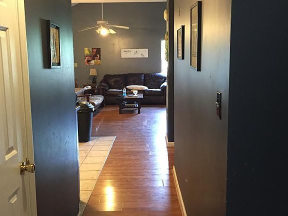 2nd image of 117 Woodview Dr