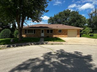 1775 Palm Ct, Dubuque, IA 52001