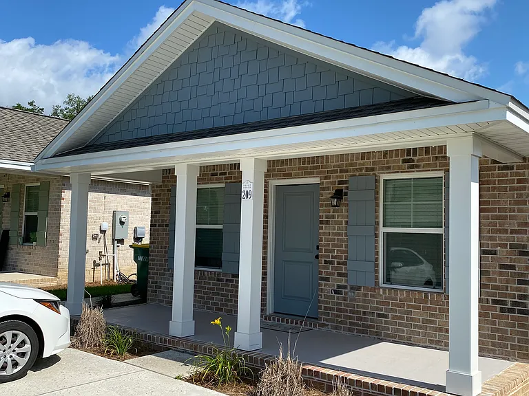 209 Hudson Boyd Ct — Photo 3