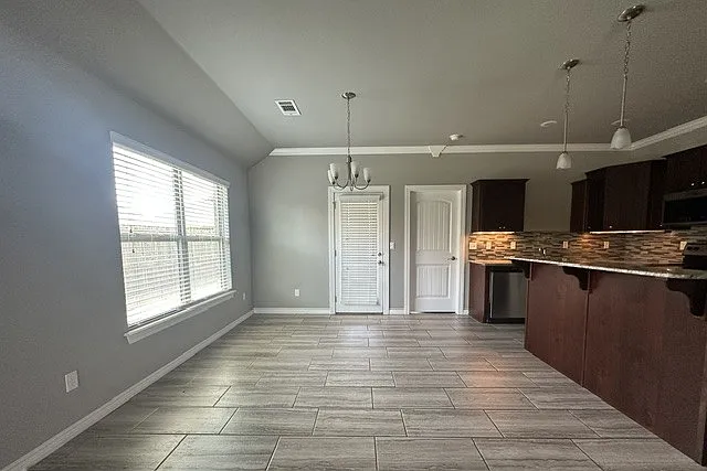 4661 W Wales Dr — Photo 4