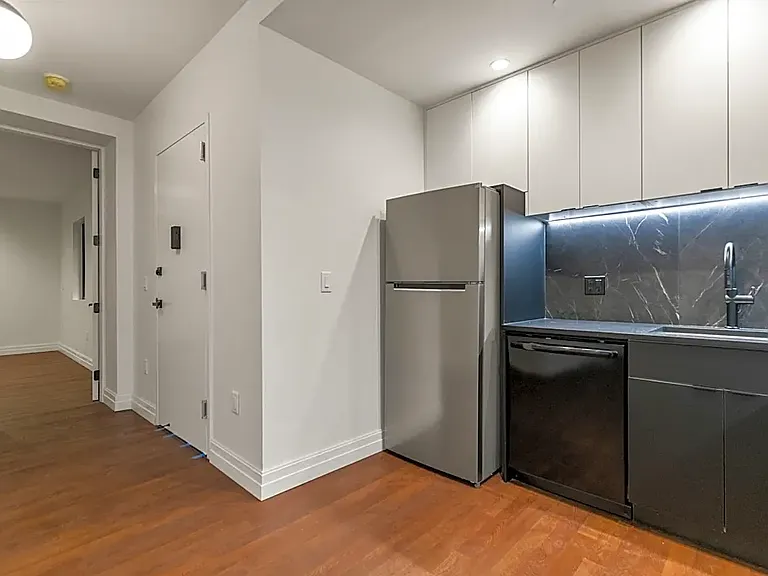 107 Court St #101 — Photo 17
