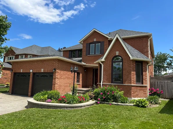 189 Hanmer St W, Barrie, ON L4N 7J9