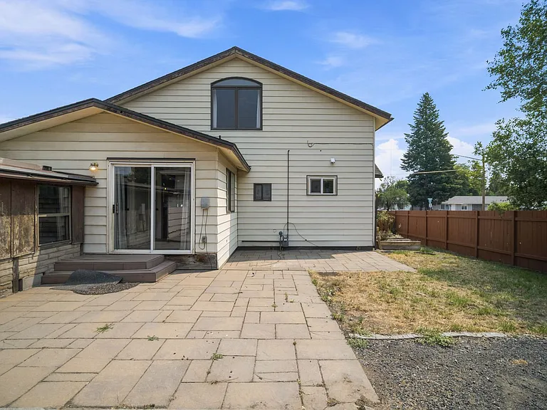 5703 N Regal St — Photo 49
