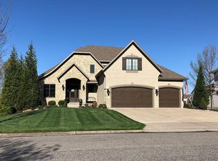16240 Stearns St, Overland Park, KS 66221