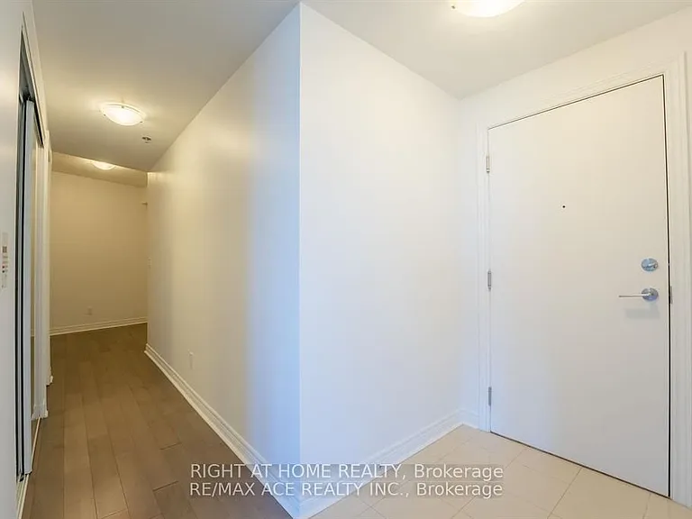 2756 Old Leslie St #922 — Photo 11