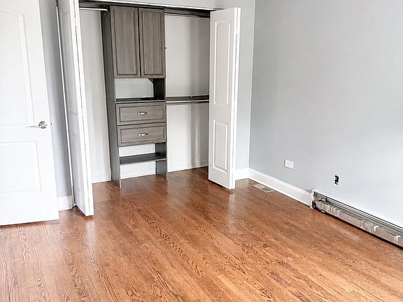 3rd image of 517 S Dryden Pl