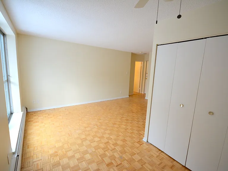 10 Burnside Ave #409 — Photo 15