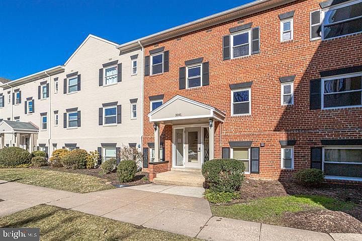 1st image of 3041 Patrick Henry Dr APT 1