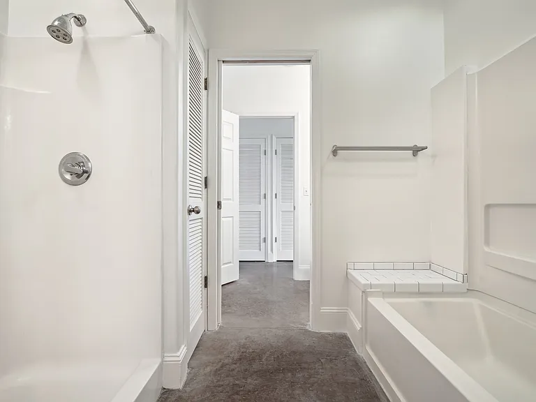 Separate Tub and Shower Design