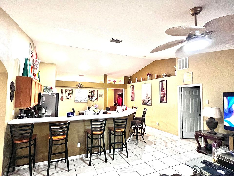 1st image of 949 NW Bayshore Boulevard