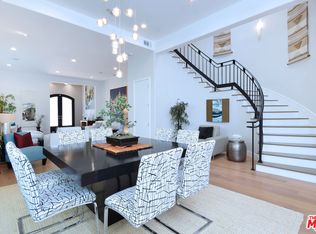 14520 Greenleaf St, Sherman Oaks, CA 91403