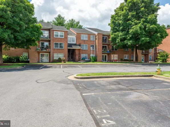400 Chapel Ct APT 324, Walkersville, MD 21793