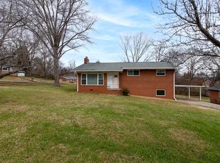 402 Cardinal St, Maryville, TN 37803