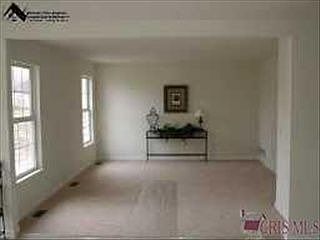 4th image of 6043 Tyndale Ln