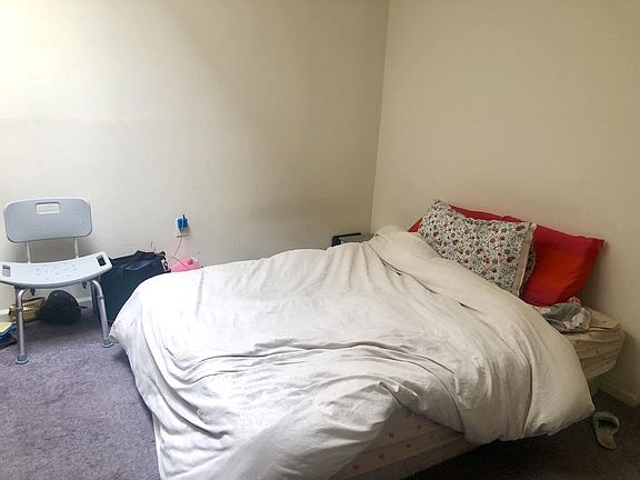 4th image of 610-12 S American St #2