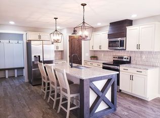 17334 County Road 151, Carrollton, MO 64633