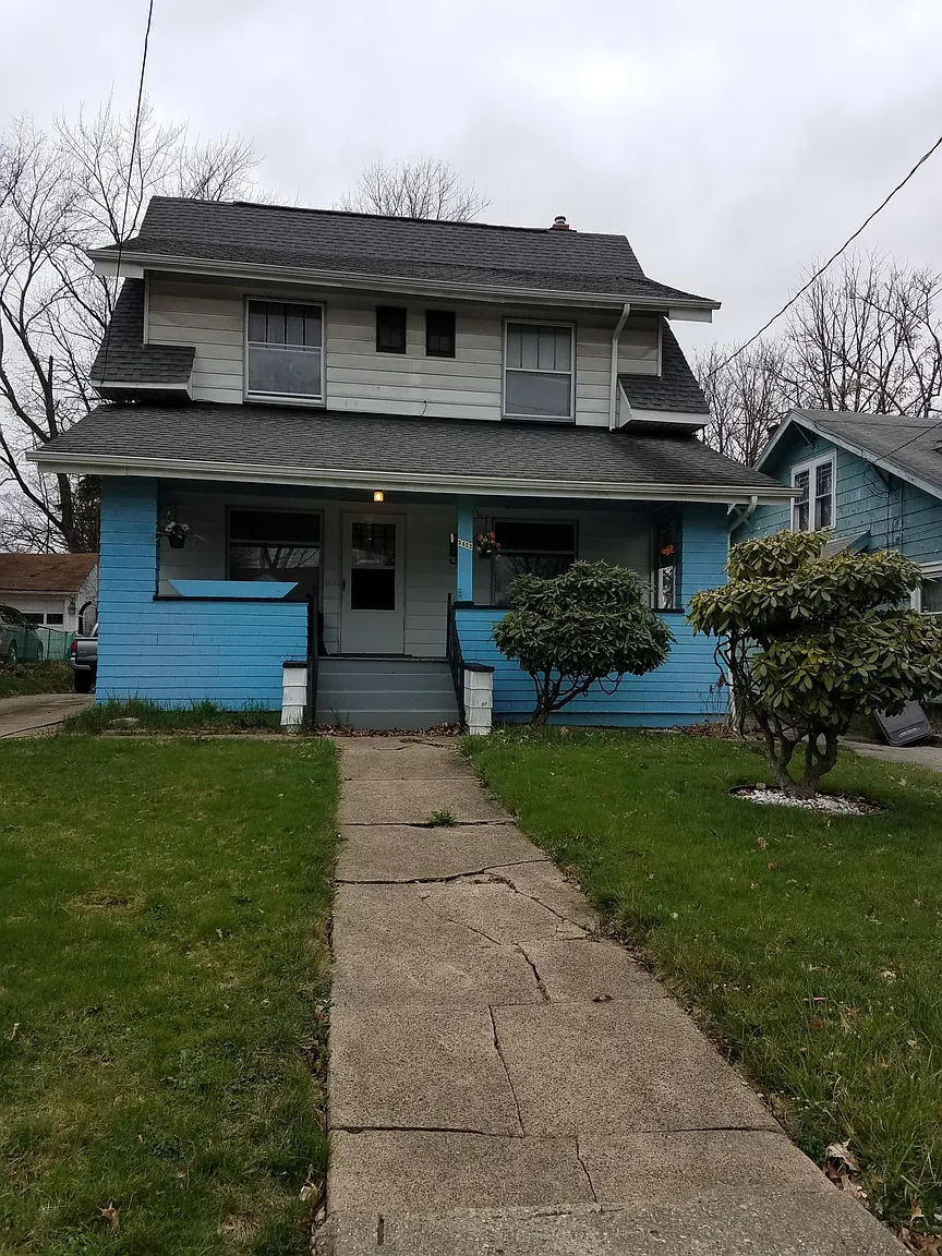 3422 Hudson Ave photo 1