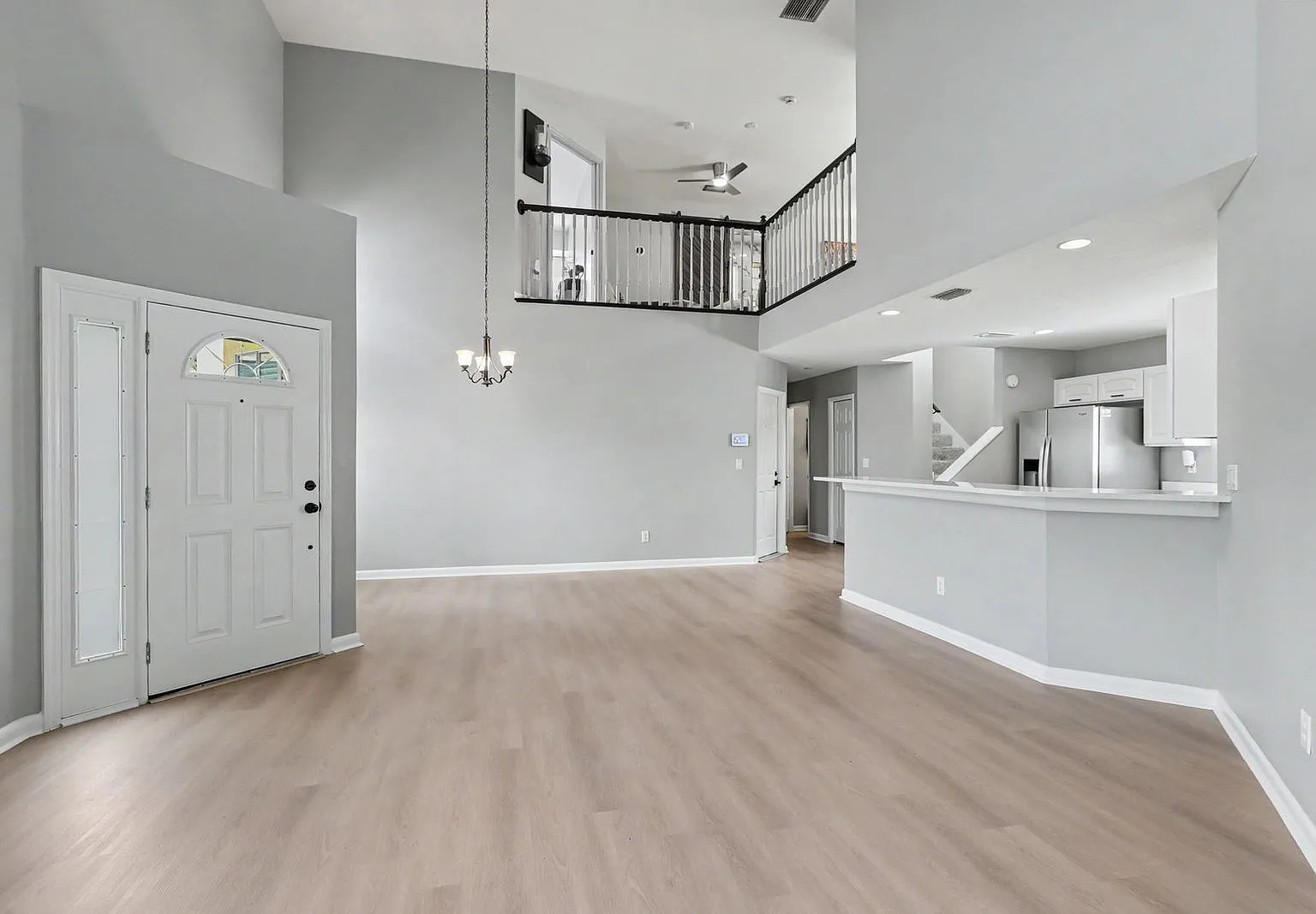 3 bed, 2.5 bath, 2229 sqft, $2,675 — Photo 4