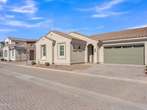 2458 E LARK Street, Gilbert, AZ 85297