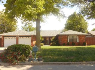1505 W Hickory St, El Reno, OK 73036