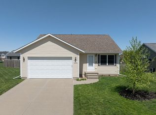 6320 E Kacena Ave, Marion, IA 52302