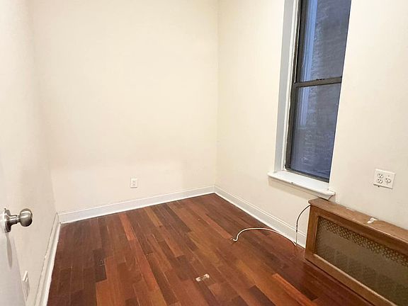 5th image of 607 E 11th St #41