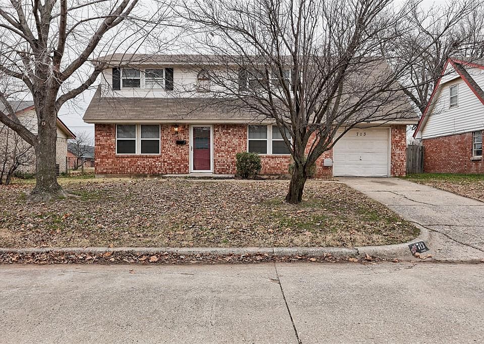 1st image of 713 Penn Ln
