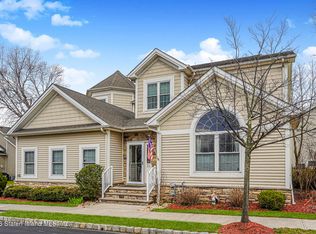 35 Tiller Ct, Staten Island, NY