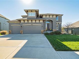 14475 NW Thousand Oaks Pl, Kansas City, MO 64152