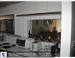 5th image of 7735 NW 79th Ave APT 208