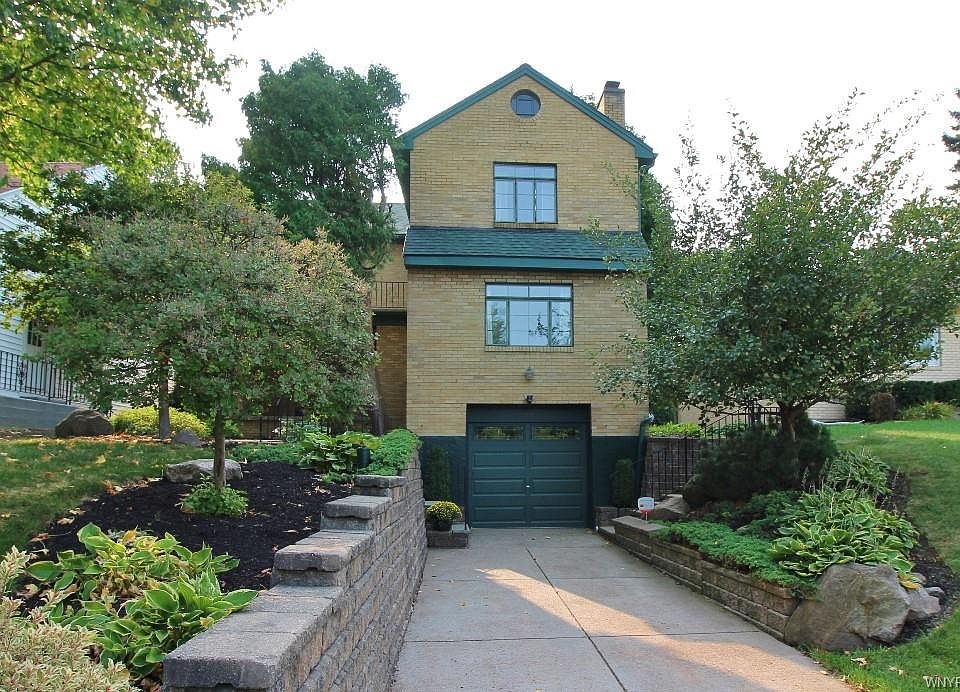 1st image of 277 Crosby Blvd