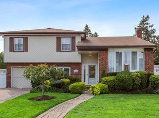 753 3rd Ave, Franklin Square, NY 11010