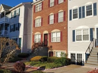 6 Rutgers Dr #218, Newark, NJ 07103