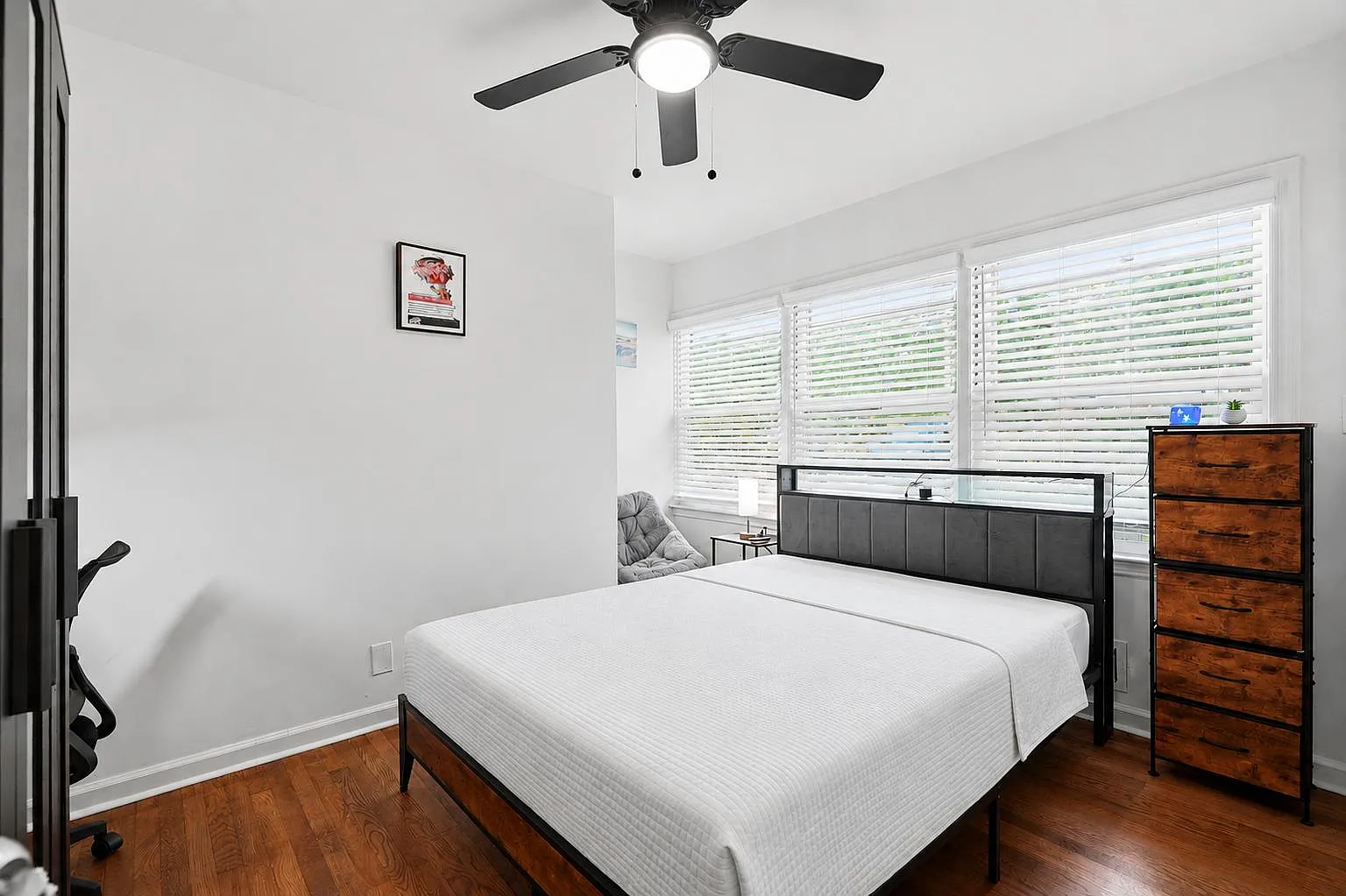 4 bed, 7.0 bath, 2105 sqft, $1,018 — Photo 1