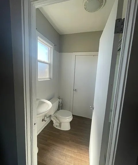 800 53rd Ave — Photo 8