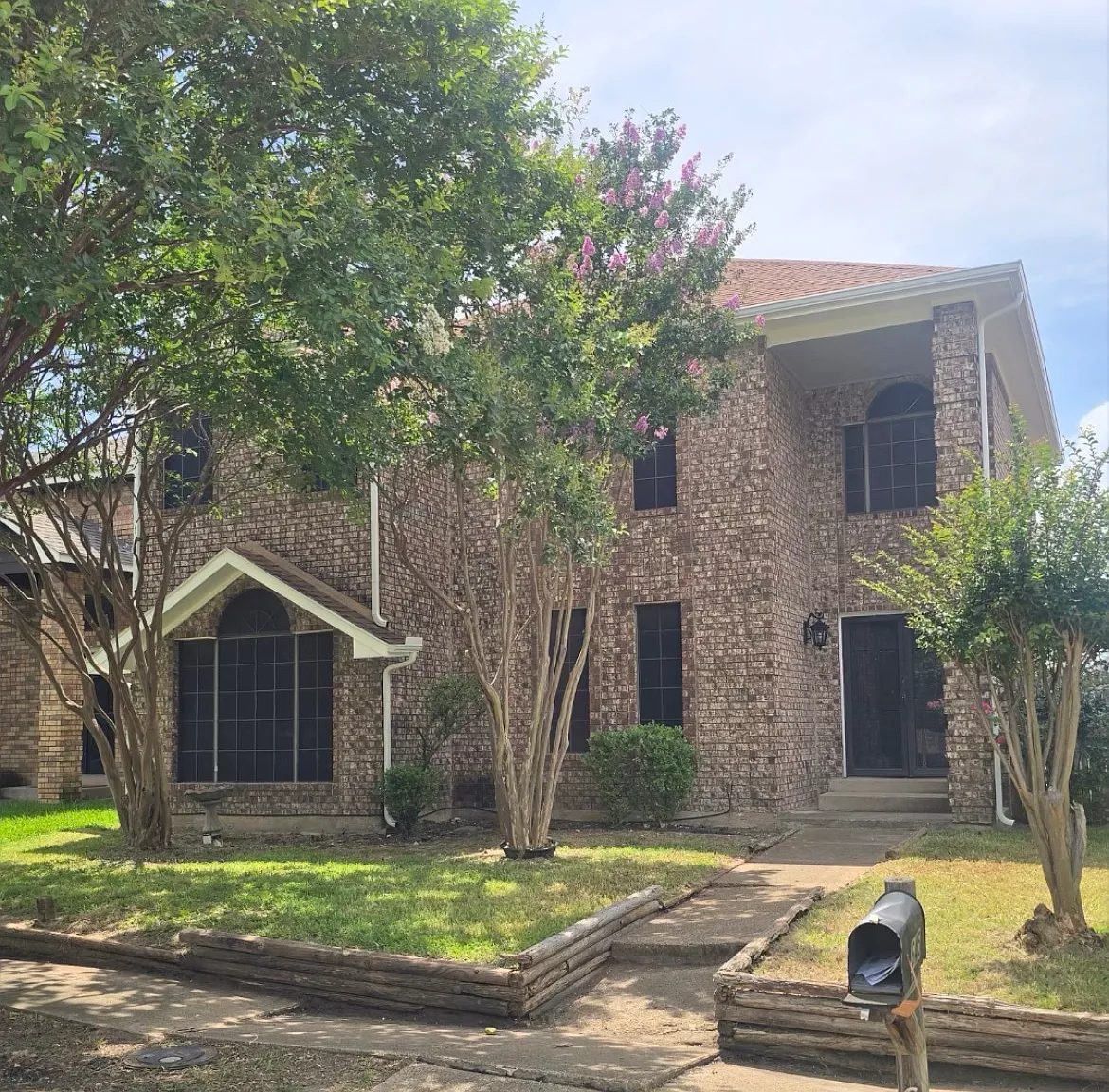 3 bed, 1663 sqft, $2,200 — Photo 4
