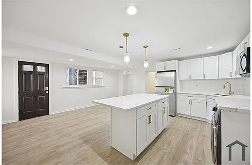 515 W Girard Ave #1R Photo 1